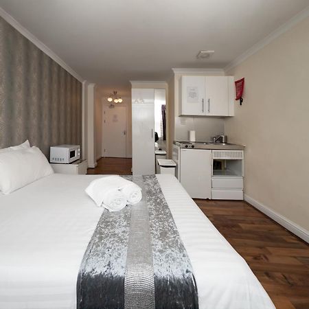 Flexistay Tulsi Aparthotel Croydon Dış mekan fotoğraf