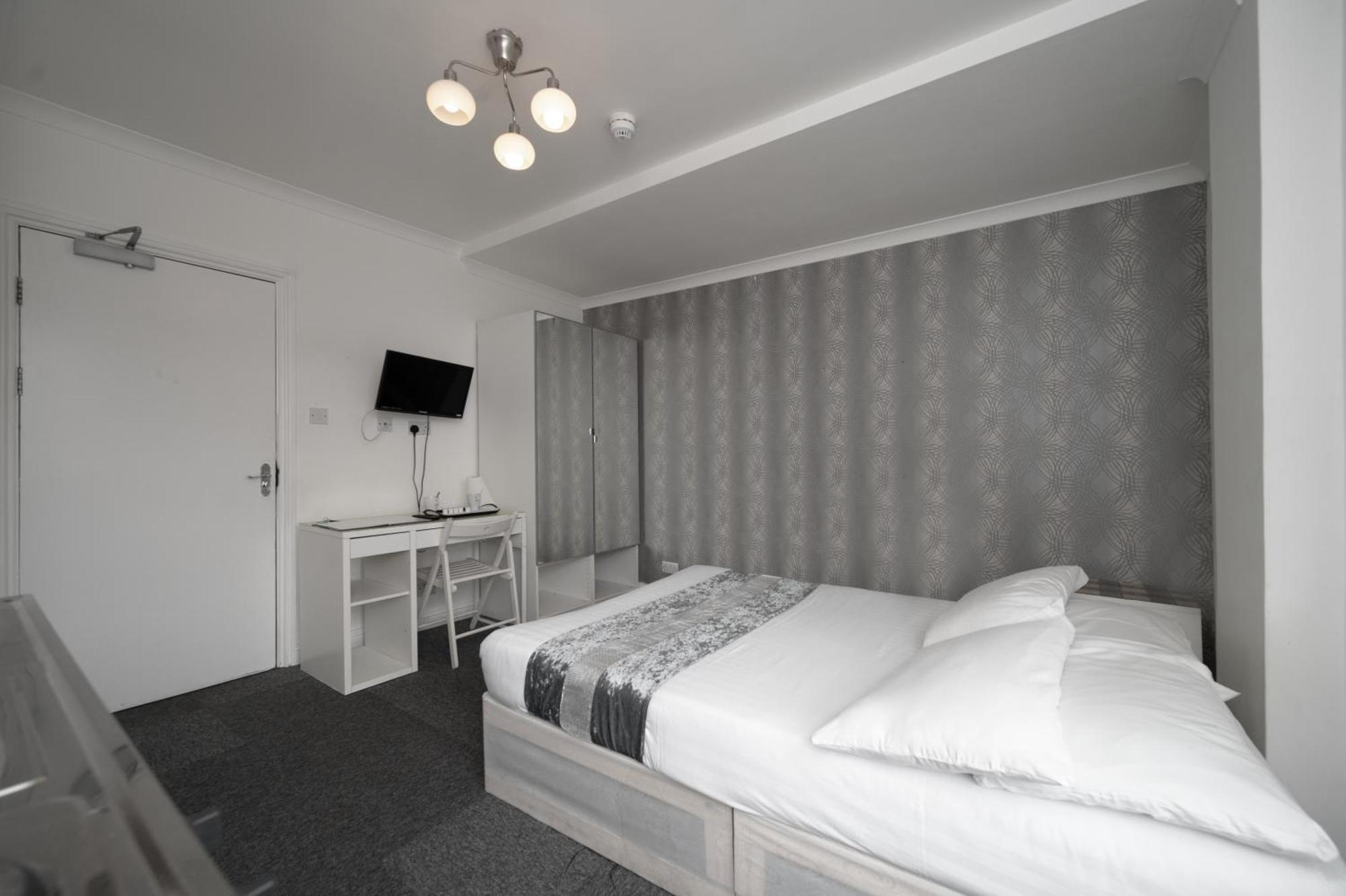 Flexistay Tulsi Aparthotel Croydon Dış mekan fotoğraf