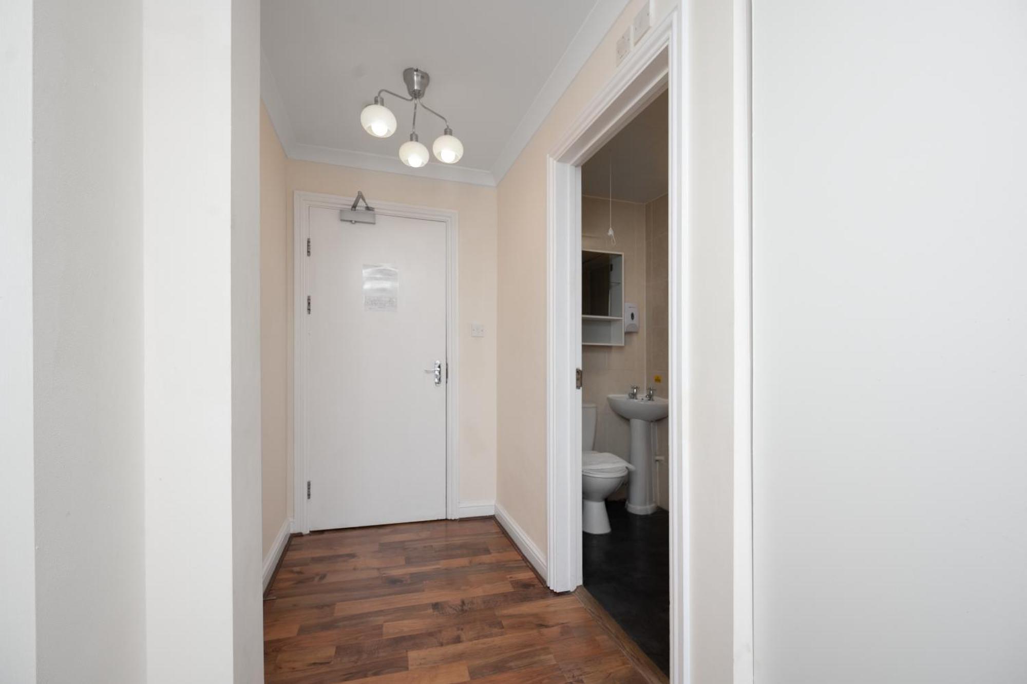 Flexistay Tulsi Aparthotel Croydon Dış mekan fotoğraf