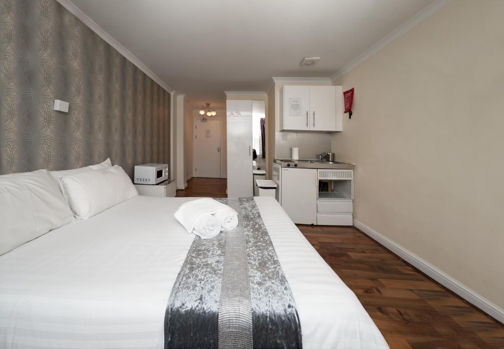 Flexistay Tulsi Aparthotel Croydon Dış mekan fotoğraf