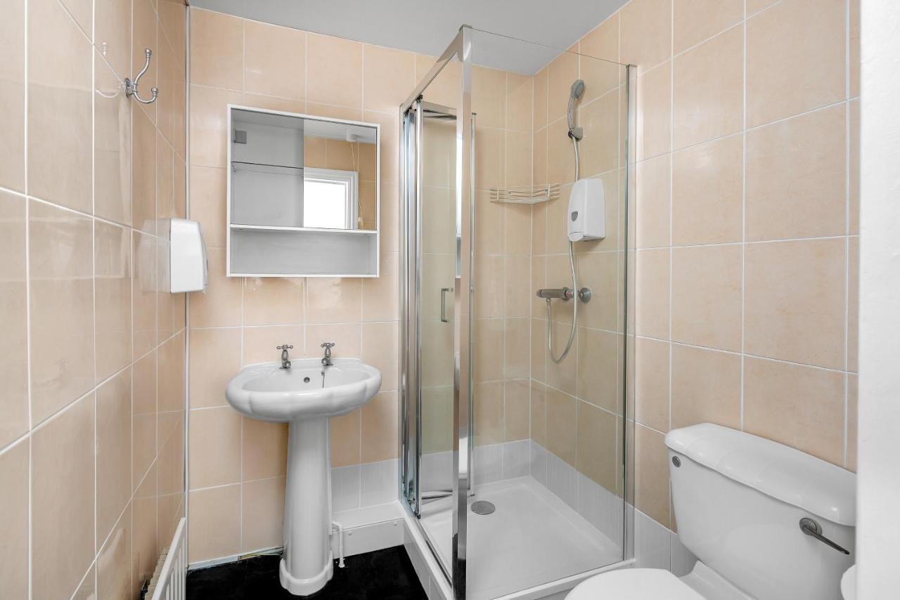 Flexistay Tulsi Aparthotel Croydon Dış mekan fotoğraf